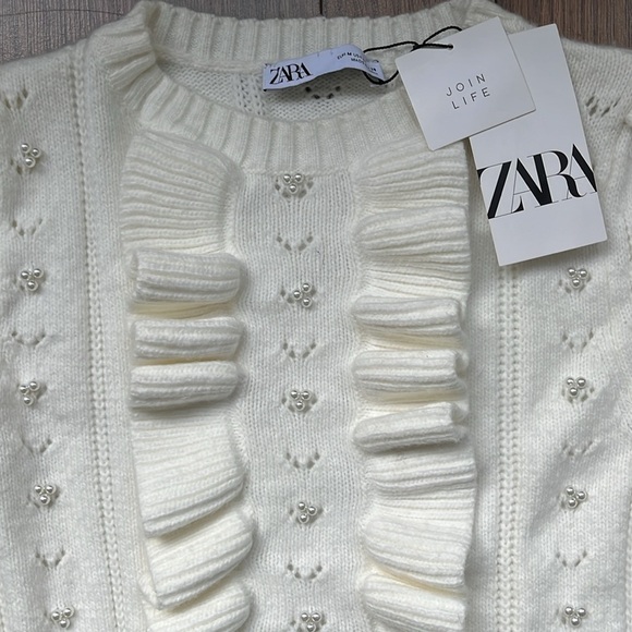 ZARA Pearl Ruffle Sweater size medium - Picture 5 of 12
